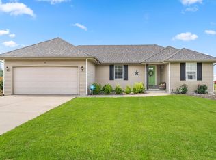 310 Cinnamon Ct, Sparta, MO 65753
