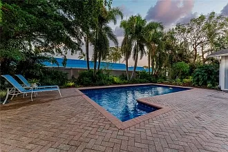 5610 Creekwood Dr — Photo 43