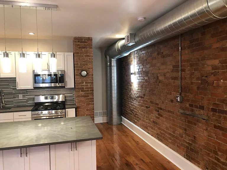6906 Thomas Blvd #1 — Photo 6