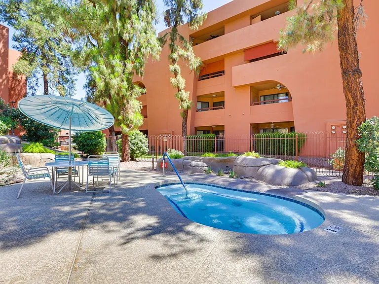 12212 N Paradise Village Pkwy W #4-ID1580656P — Photo 27