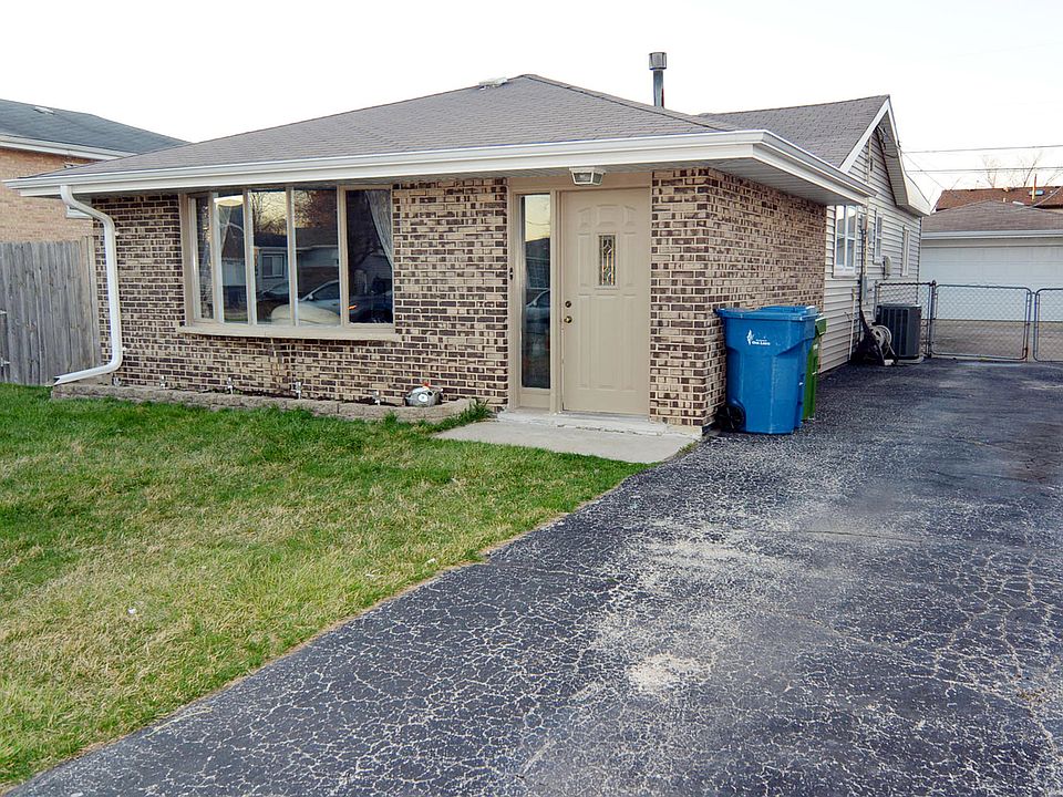 1st image of 5908 W 89th Pl