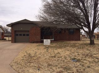 116 Ramsey Dr, Elk City, OK 73644