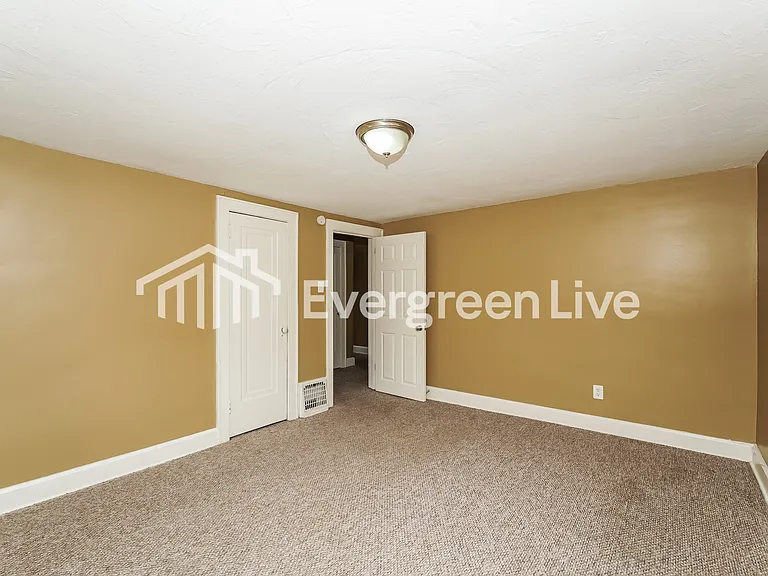 864 Packard Dr — Photo 9