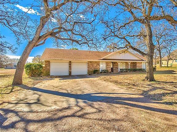 2nd image of 1629 Royalwood Cir