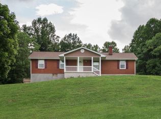 109 Country Ln, Thaxton, VA 24174