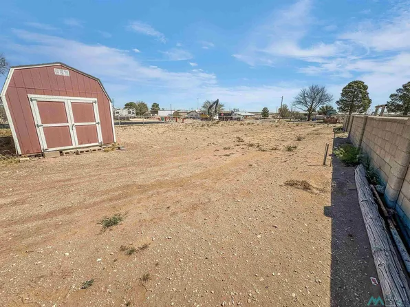 W Dakota Ave, Jal, NM 88252