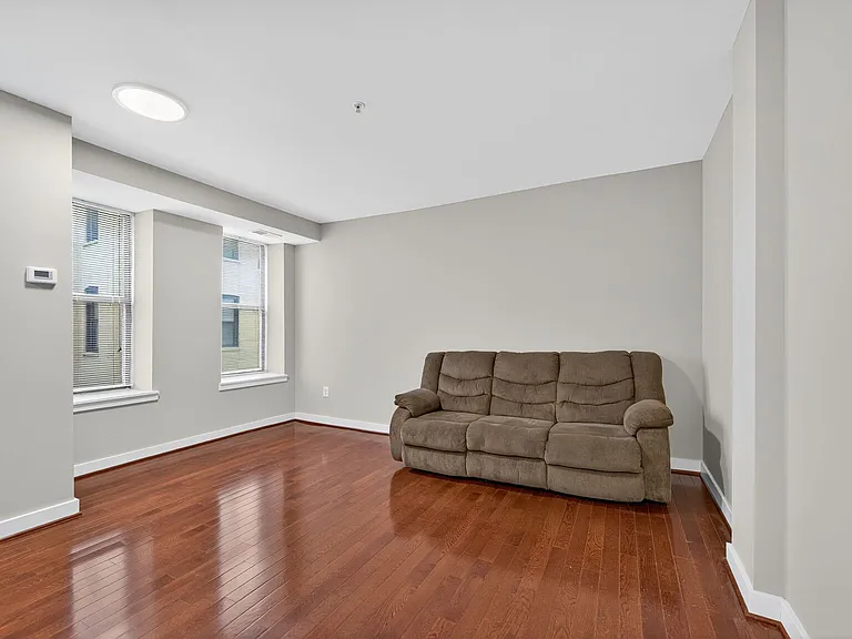 1440 W St NW #106 — Photo 7