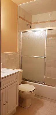 Rented by Lot & Units Realty Inc | media 26