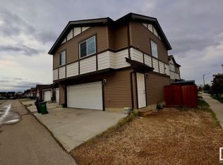 2436 Casey Link SW, Edmonton, AB T6W 3N2