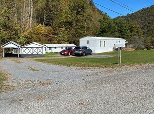 4889 Deskins Rd, Vansant, VA 24656