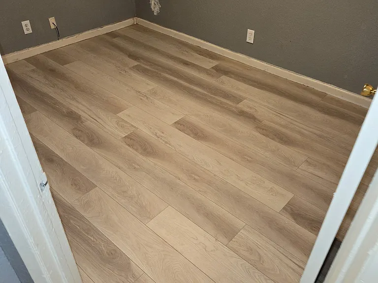 2025 E White Ave #1 — Photo 5