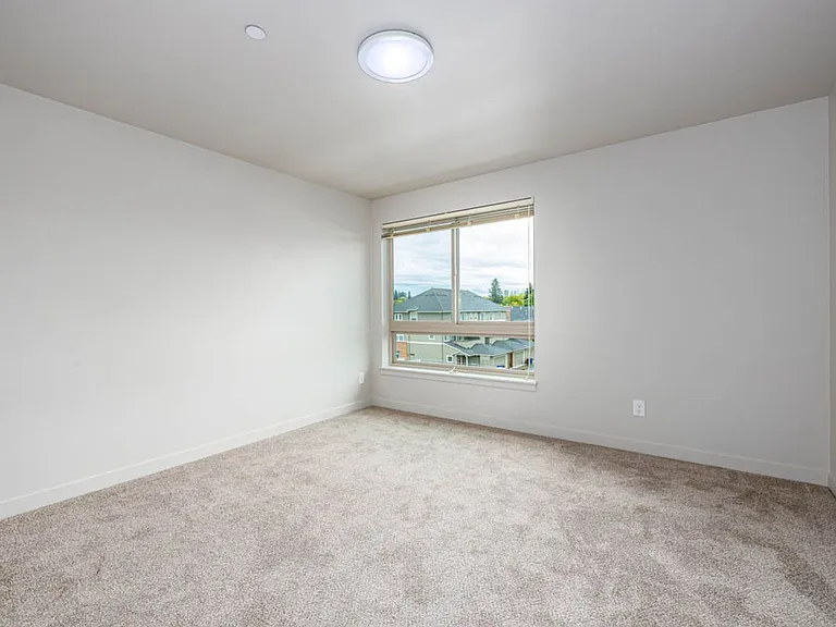Market Village Apartments — Photo 33