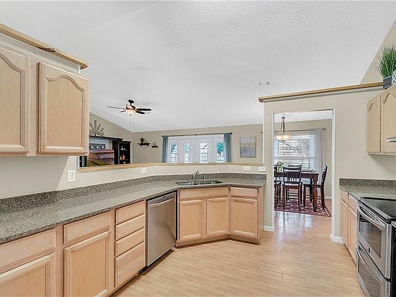 3rd image of 3609 Cuddleston Ct