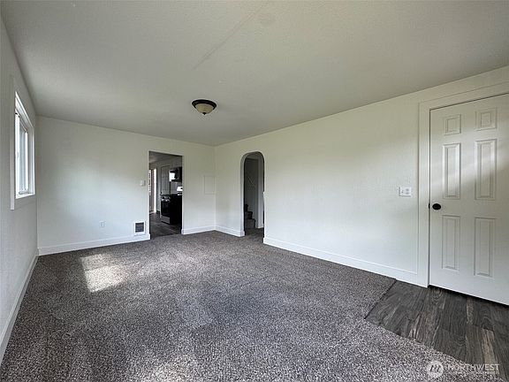 3rd image of 289 28th Avenue