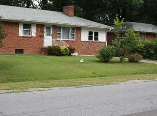 9502 Underwood St, Lanham, MD 20706