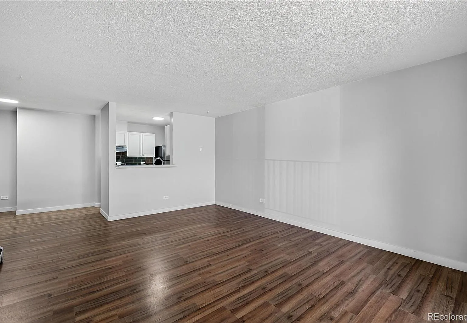 2 bed, 2.0 bath, 972 sqft, $1,950 — Photo 4
