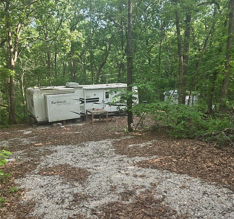 1st image of 18460 Brendel Blvd