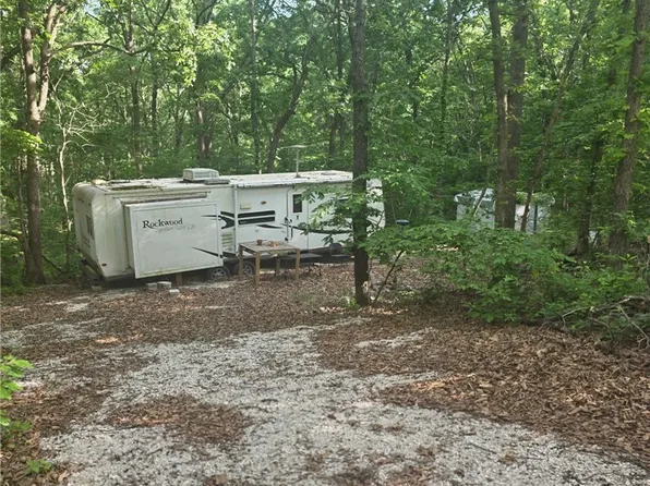 18460 Brendel Blvd, Rocky Mount, MO 65072