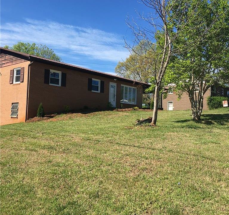 3745 N Lail Ave NC, 28655 Apartments for Rent Zillow