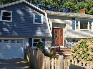 46 Willow St, Tewksbury, MA 01876