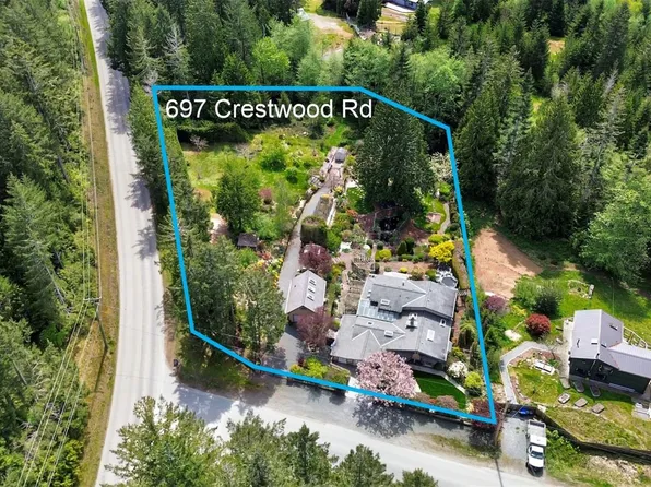 697 Crestwood Rd, Nanaimo, BC V0R 1X4