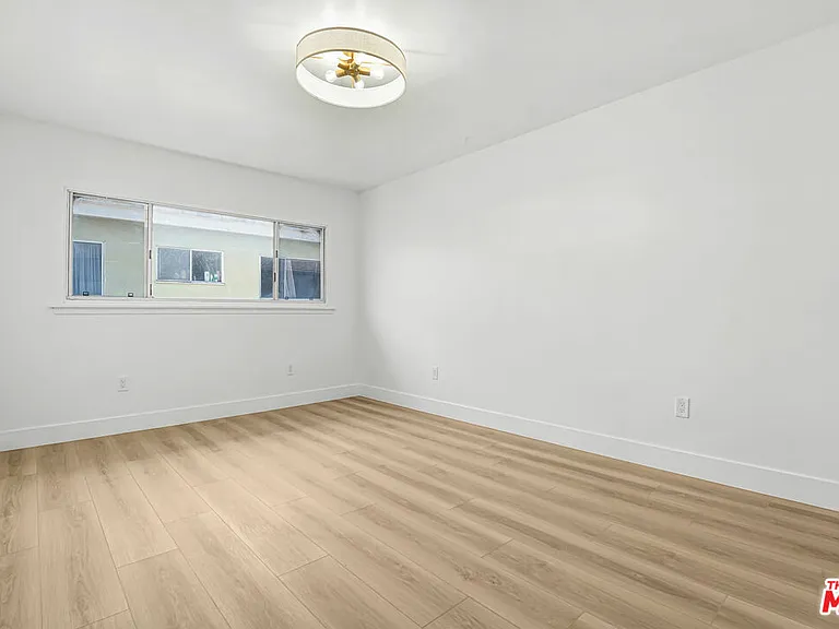 1435 S Hayworth Ave #4 — Photo 9