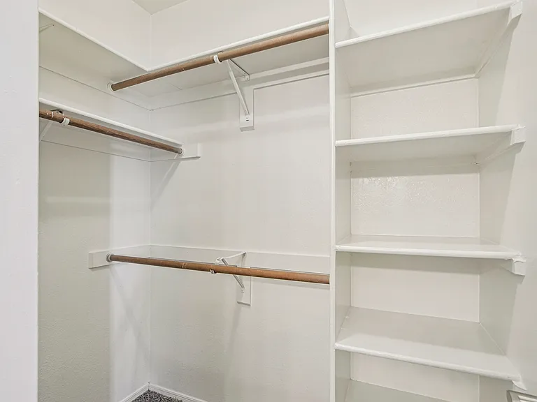 Alcove at the Islands — Photo 36