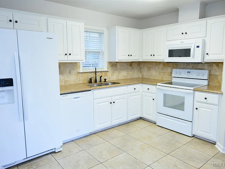 2104 Halcyon Downs Loop — Photo 13
