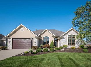 12015 Fallen Leaf Ct, Fort Wayne, IN 46845