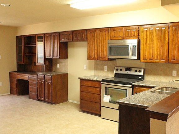 3rd image of 3401 Meadow Wood Ct