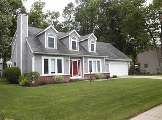 6797 Grenville Rd, Temperance, MI 48182