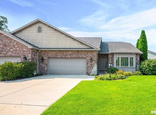 4602 N Wingover Ct, Peoria, IL 61615