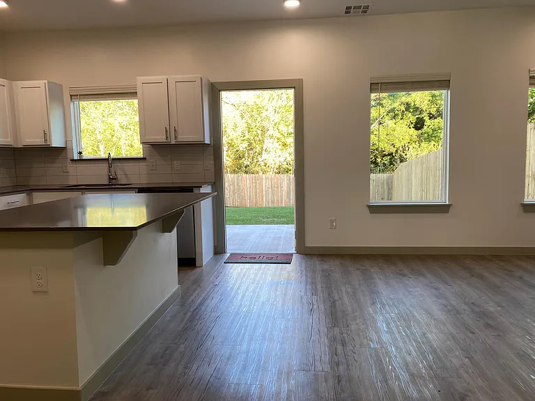 13518 Vinita Dr #13518 — Photo 32