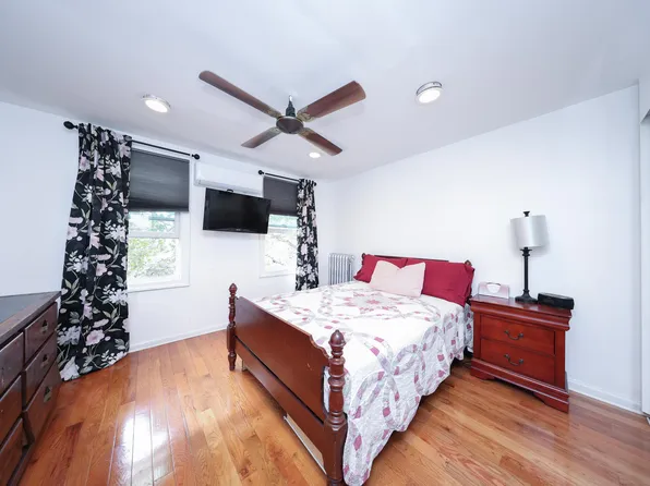 217a 34th Street image 2 of 30