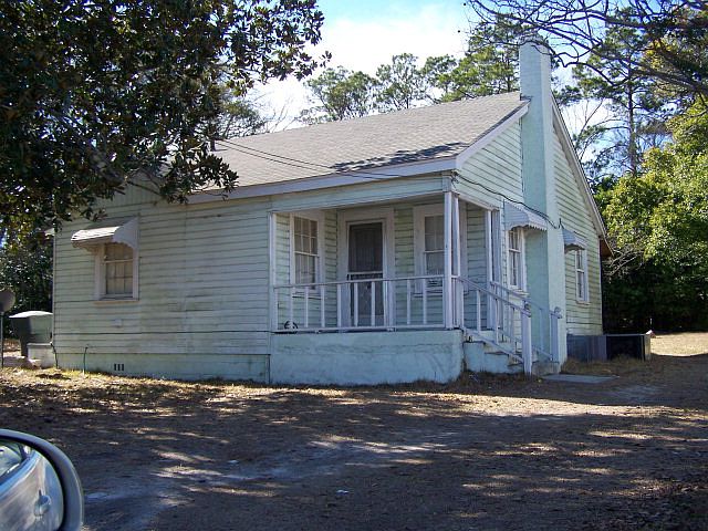 1st image of 303 Green St