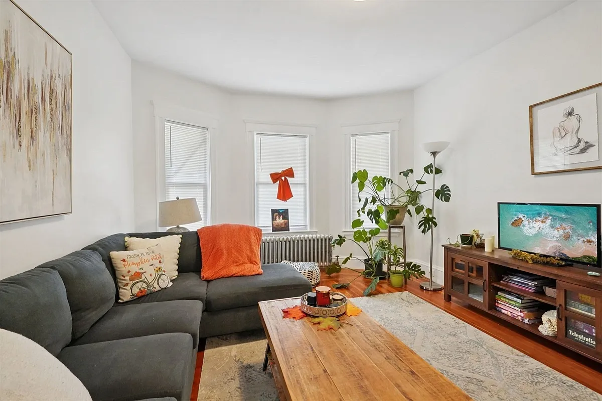 Building Photo - 39 Champney St #1