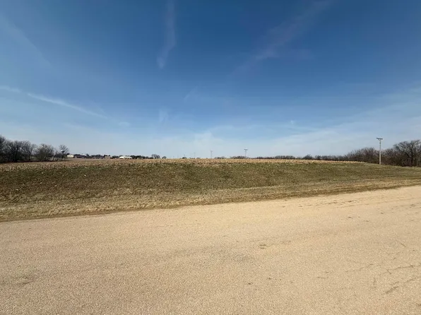 5482 N Timber Ridge Rd, Lena, IL 61048