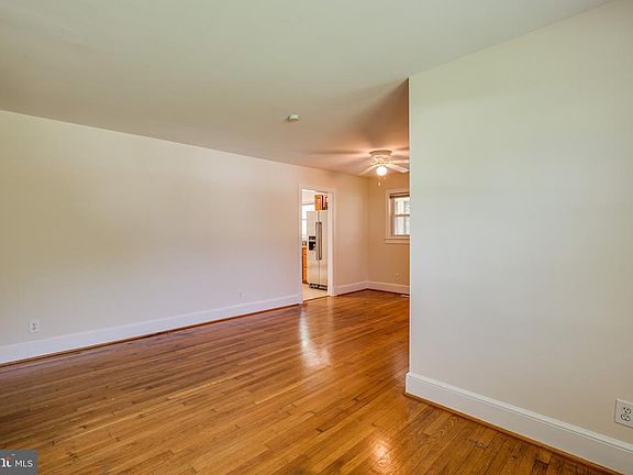 5th image of 1430 Heatherstone Dr