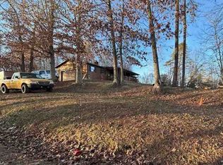 56 Morgan Dr, Sandyville, WV 25275