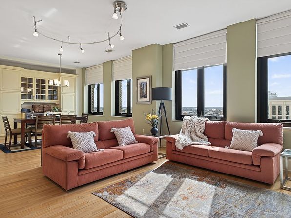 60 Monroe Center St NW APT 10A