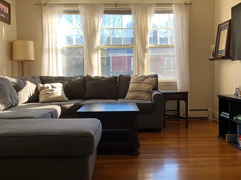 170 Beech Ave #1 — Photo 1