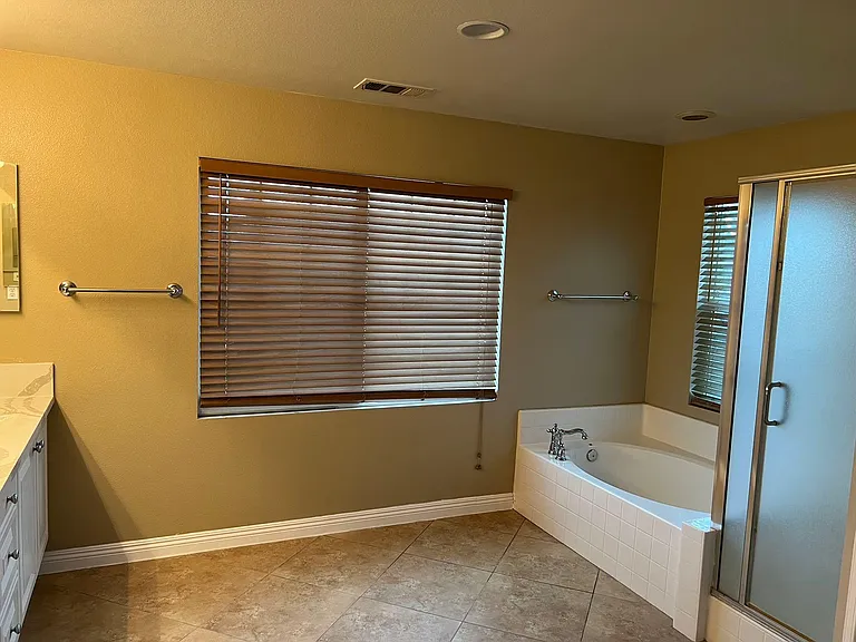 303 N Madera Privado — Photo 7