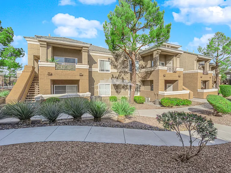 8070 W Russell Rd #2063 — Photo 4