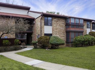 76 Overlook Way UNIT E, Manalapan, NJ 07726