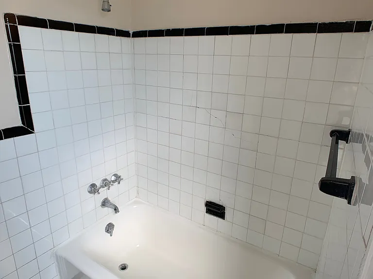 2856 Thornhill Rd — Photo 43