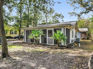 506 N 2nd St, Bay Saint Louis, MS 39520