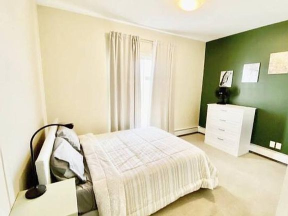 4th image of 3 Taracove Estate Dr NE #306