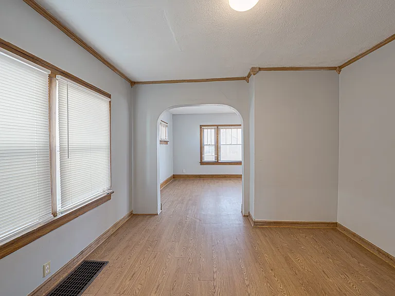 2308 Fremont St — Photo 15
