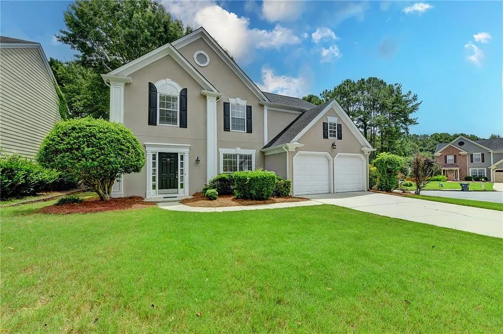3 bed, 2.5 bath, 2297 sqft, $3,000 — Photo 2