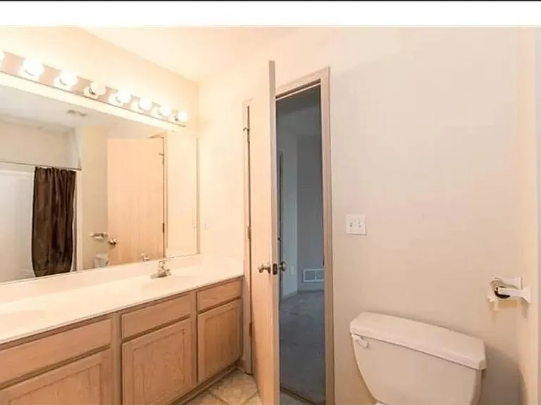 8035 N Lawn Ave — Photo 11
